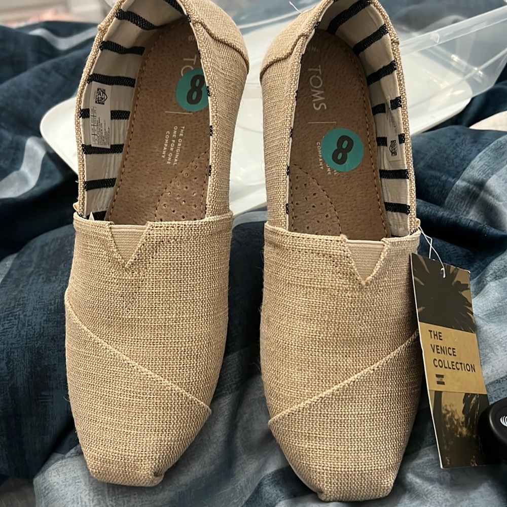 Natural colored canvas Toms